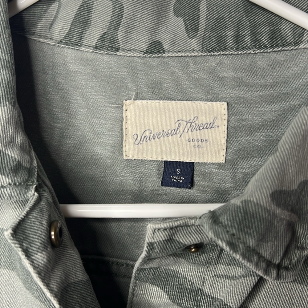 Universal Thread size small like new jacket camo - Picture 5 of 9